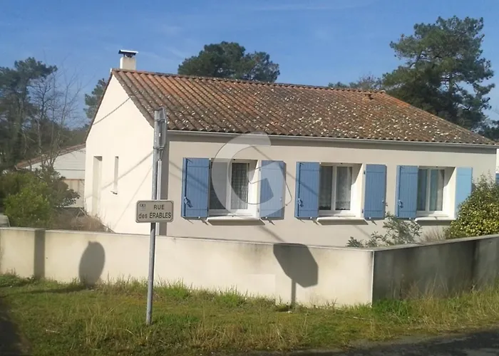 Holiday home Maison Cosy A 300 M De La De La Terriere, La Tranche-sur-mer, Pour 6 Pers., Wifi Inclus - Fr-1-357-315
